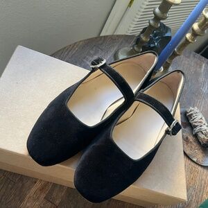 Le Monde Beryl velvet mary jane shoes flats mary janes 37 6.5 6 1/2 7 silk italy